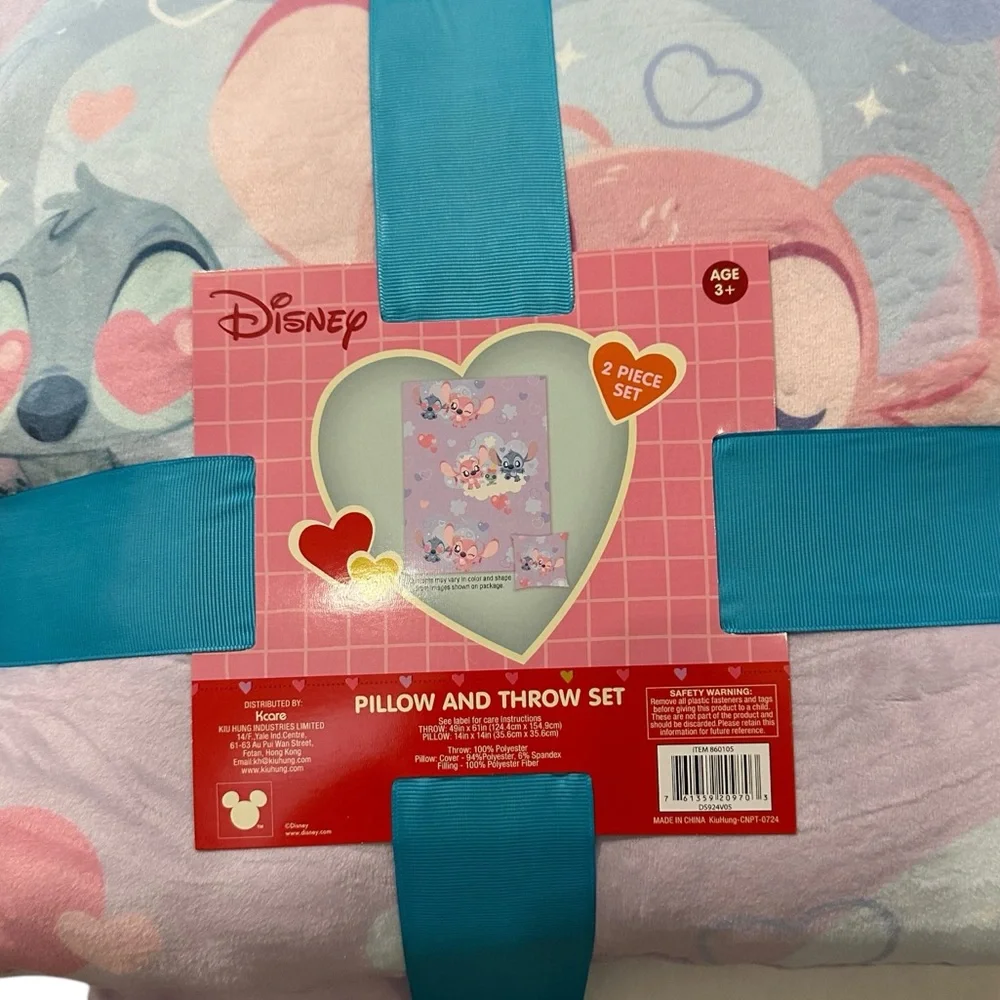 Disney LiLo & Stitch Decorative 2 Piece Fleece Pillow & Throw Set. NEW!
